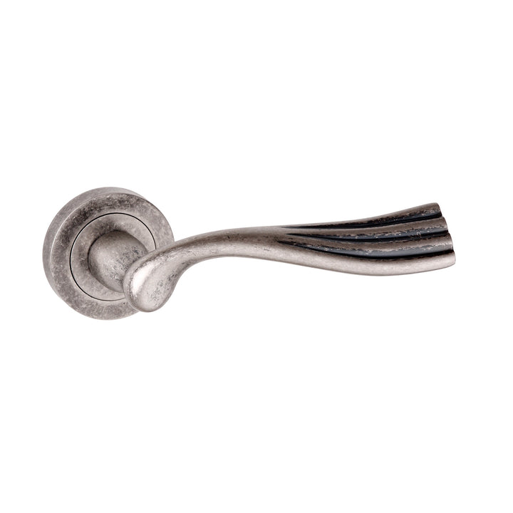 Old English Richmond Lever on Round Rose - Distressed Silver